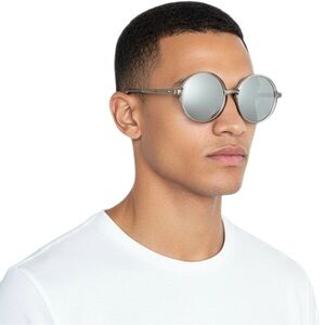 NWT Linda Farrow Lux Oversized Round
Sunglasses In White Gold Truffle Platinum